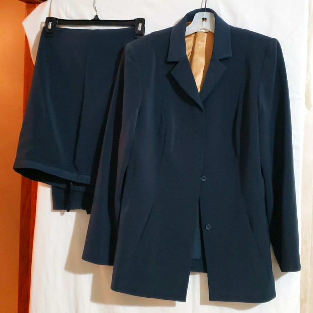Womens 2 pc Pantsuit